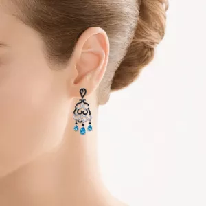 Серьги с бриллиантами, сапфирами и топазами